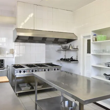 Modern In With Garden *